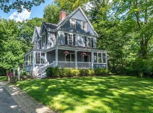 32 Webster Ct, Newton, MA 02459