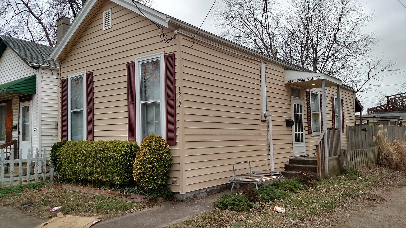 6552 Eastern Ave NE photo 1
