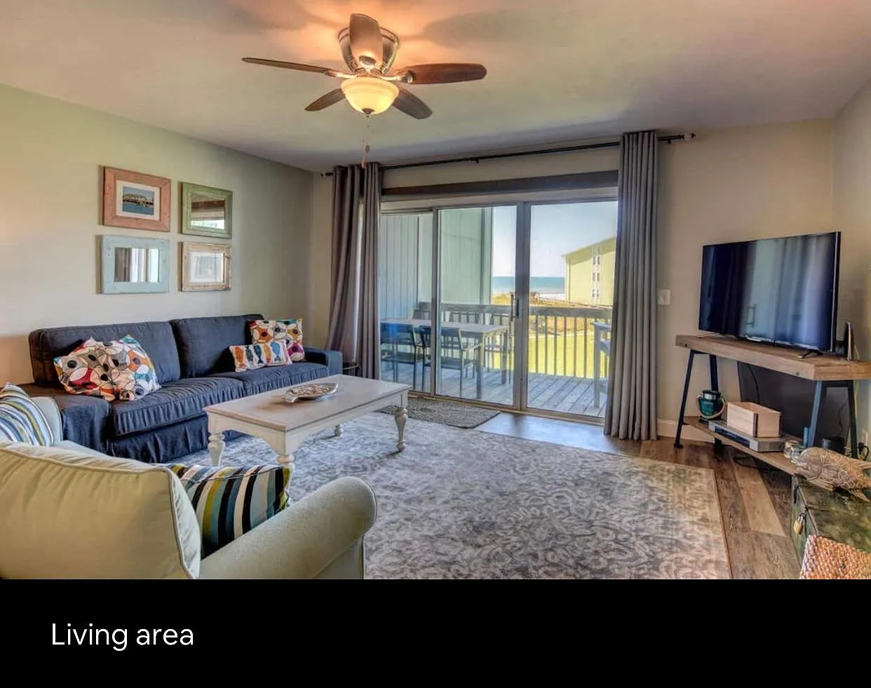918 N New River Dr — Photo 1