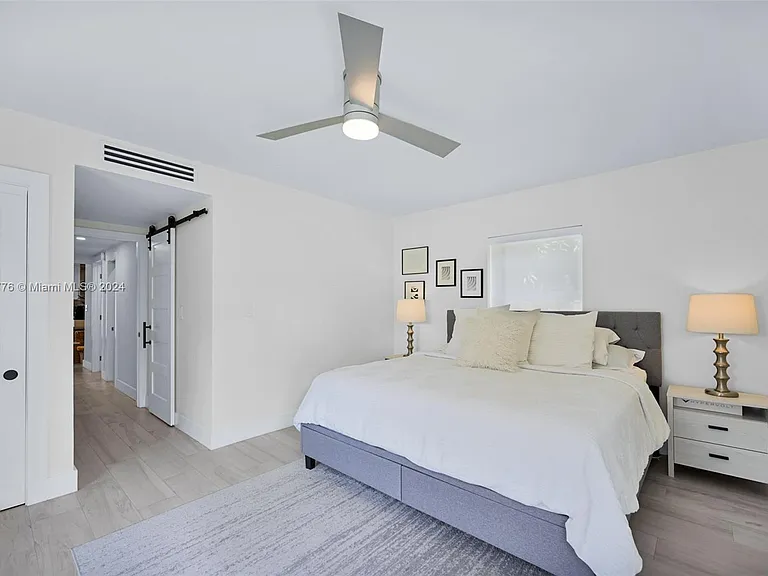 7531 Miami View Dr — Photo 15
