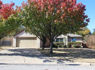 201 Wellington Trl, Weatherford, TX 76085