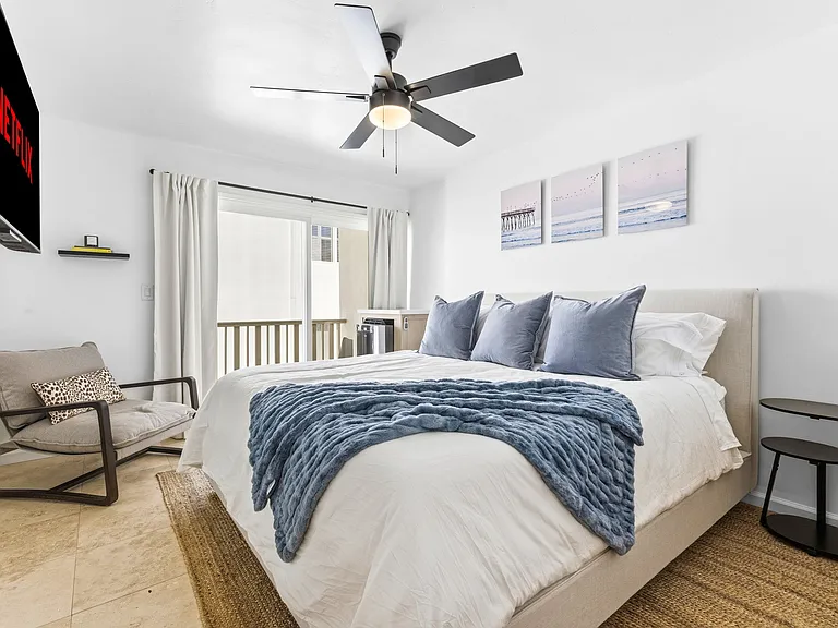 1311 La Palma St #7 — Photo 9