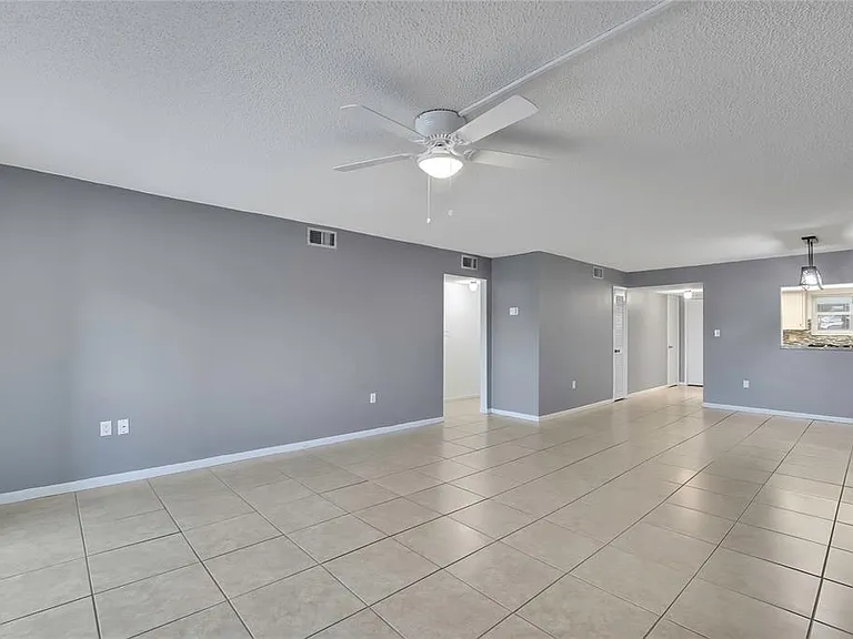 4452 Garnet Dr #203 — Photo 2