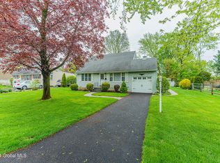 109 Locust Park, Albany, NY 12205