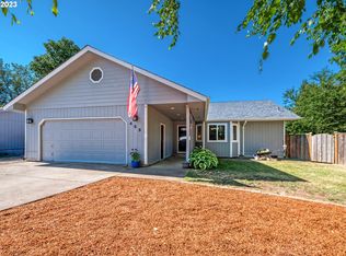 455 Meadow Ln, Creswell, OR 97426