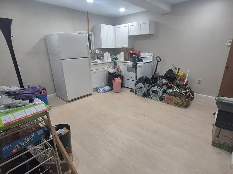 120 N Main St #5 — Photo 2
