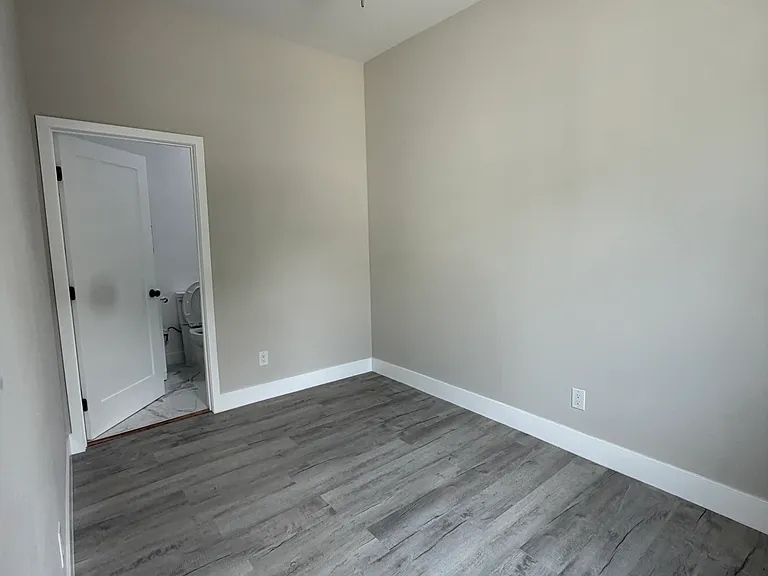151 E 47th St #153 — Photo 5