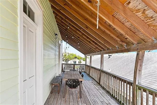 2748 Bienville St — Photo 15