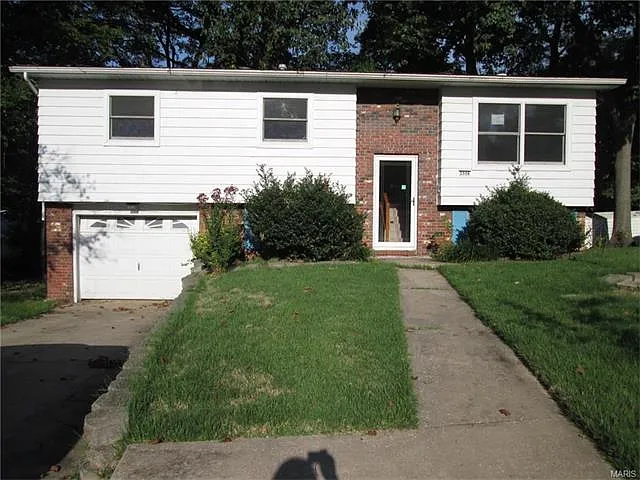 3506 Oak Ct photo 1