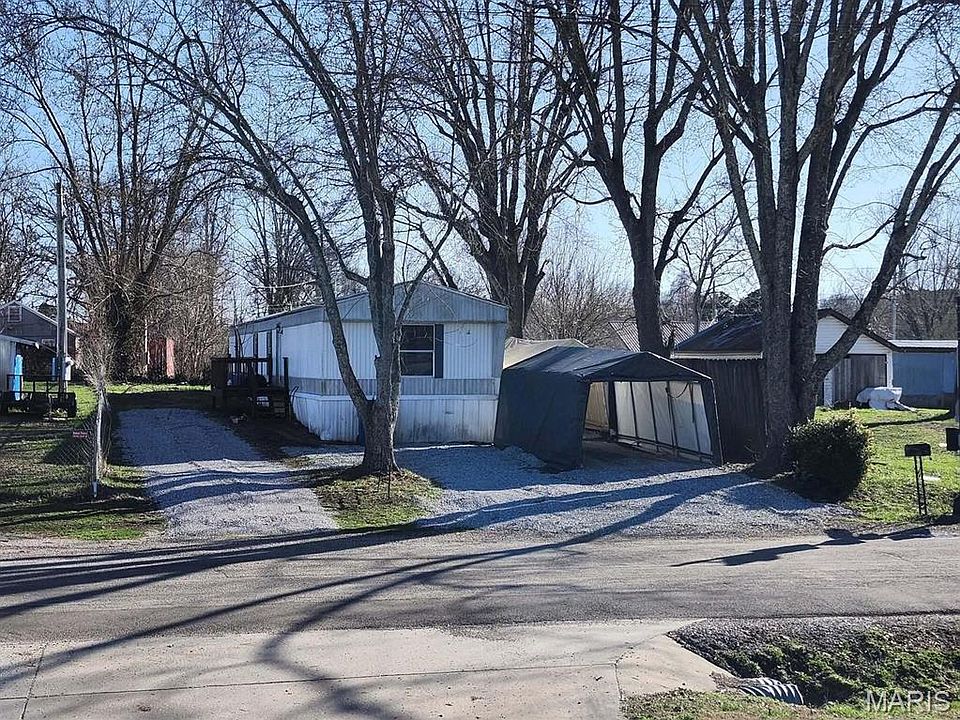 1st image of 130M College Ave