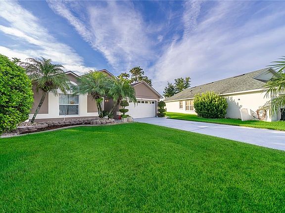 2nd image of 7976 Oakstone Ct