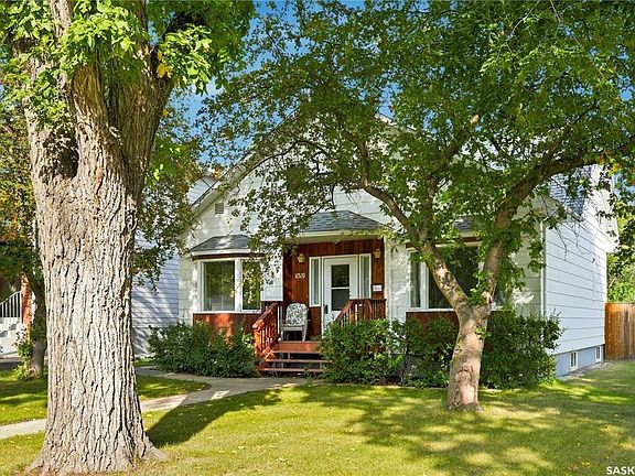 3rd image of 1519 Munroe AVENUE S