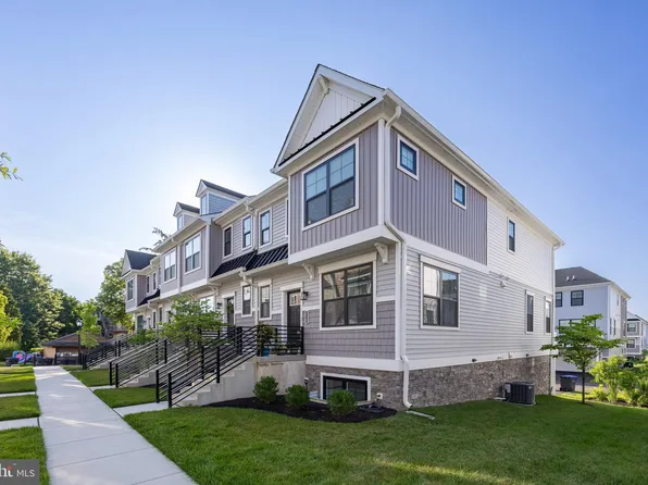 330 Walnut St, Collegeville, PA 19426