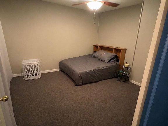 3rd image of 702 Letcher St