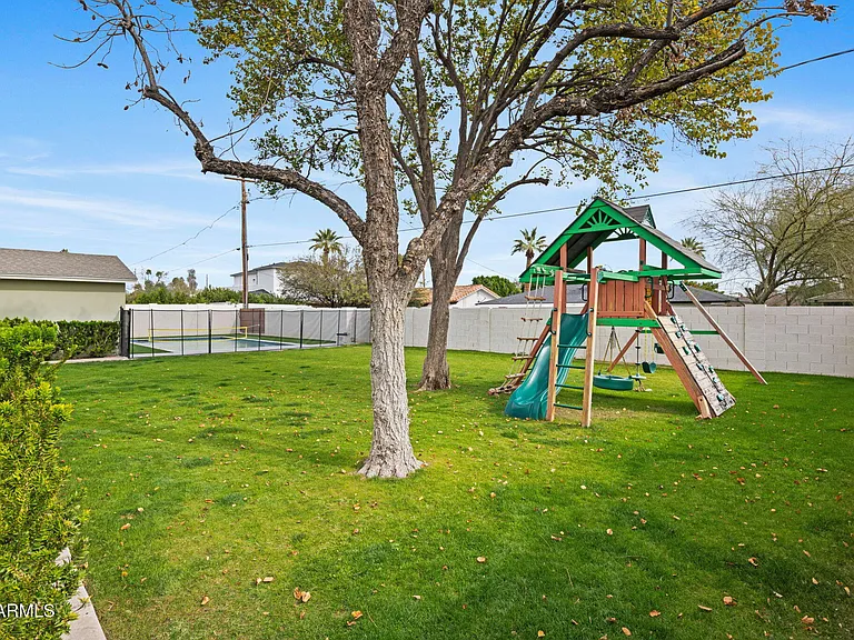 3621 N Kachina Ln — Photo 40