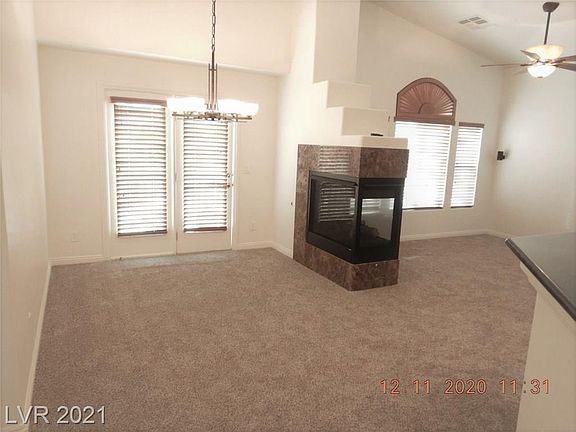 2nd image of 2376 Yellowstone Creek Dr Unit 101