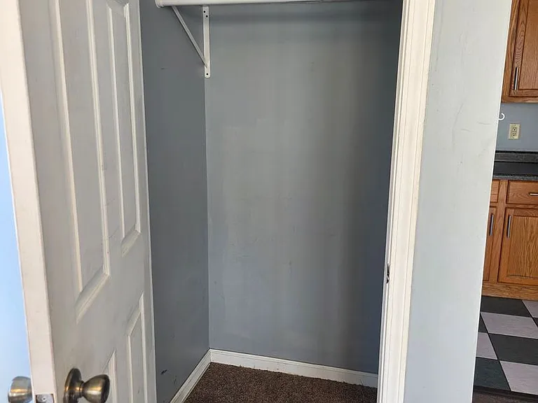 101 W Willow Dr — Photo 8
