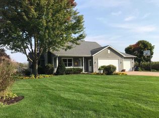 3525 Greenfield Ln, Hamilton, MI 49419