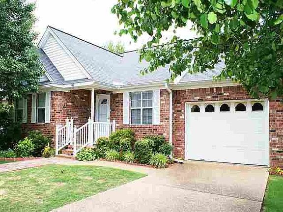 2nd image of 48 River Oaks Trce