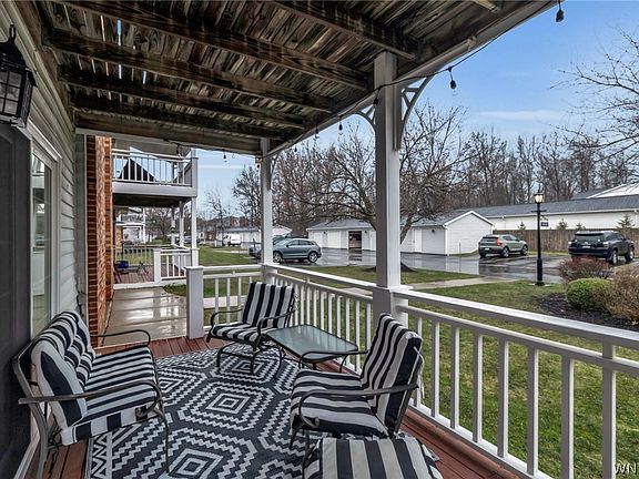 2nd image of 1095 Youngs Rd APT C