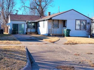 1013 State St, Larned, KS 67550