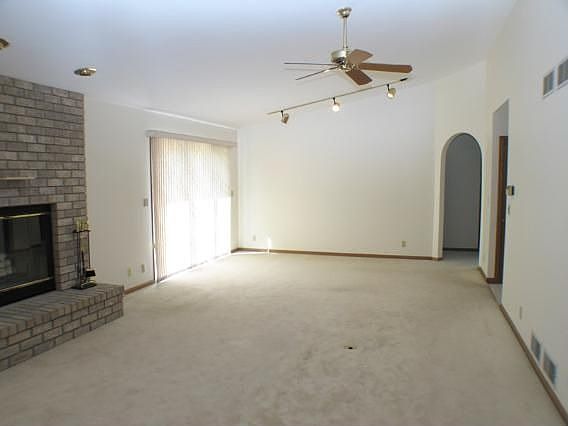 5th image of 8431 W Beacon Hill Dr