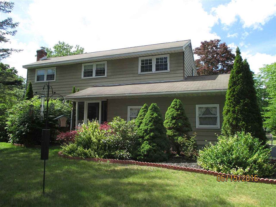1st image of 1 Bunker Hill Dr