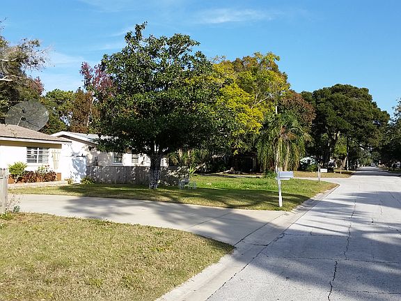 3rd image of 7205 50th Ave N