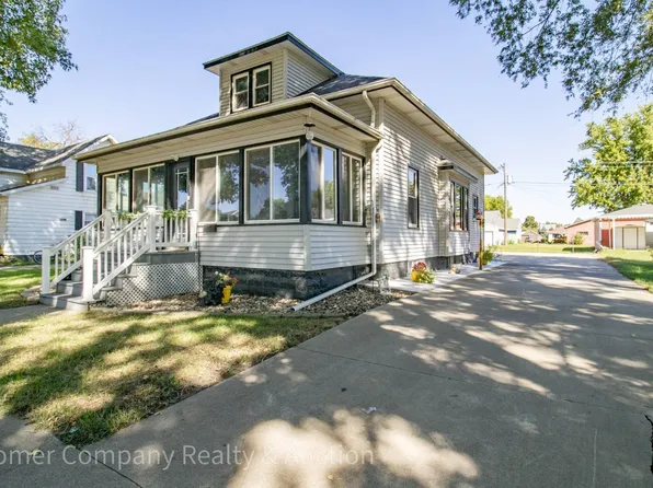 1417 15th St, Rock Valley, IA 51247