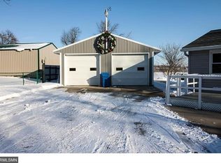 32866 Lake Emily Rd, Saint Peter, MN 56082