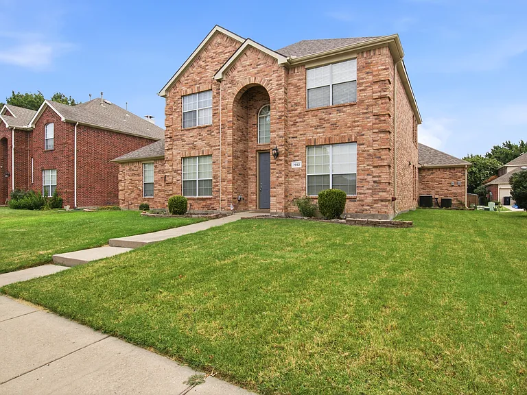 7852 Rainbow Falls Dr — Photo 4