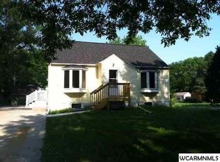 206 4th St, Raymond, MN 56282