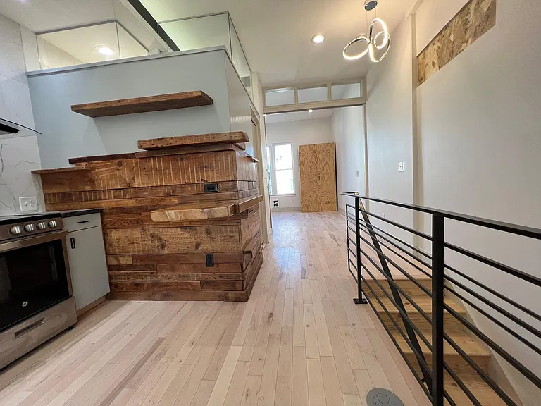 2019 S Beechwood St #2 — Photo 2