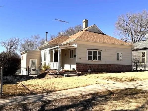 304 E 4th St, McCook, NE 69001