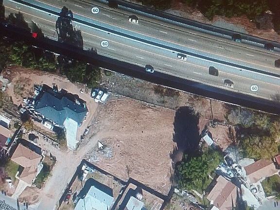 4th image of 5863 Rebecca St.