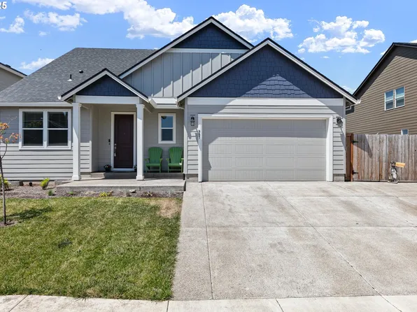 987 Farmington Dr, Junction City, OR 97448