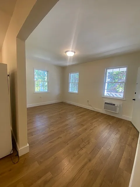 Building Photo - 1009 Flagler Ave #4