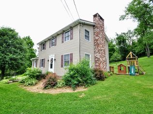372 Leeper Rd, Rostraver Township, PA 15012