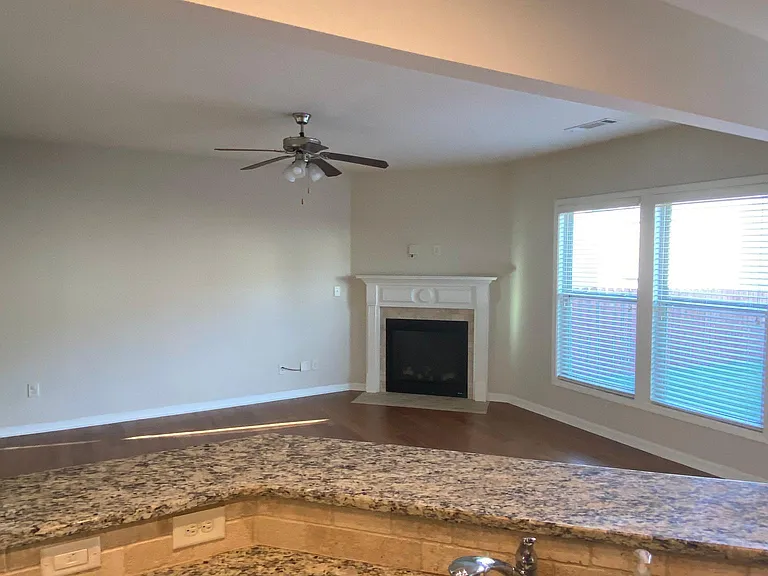 4925 Ducote Trl — Photo 5