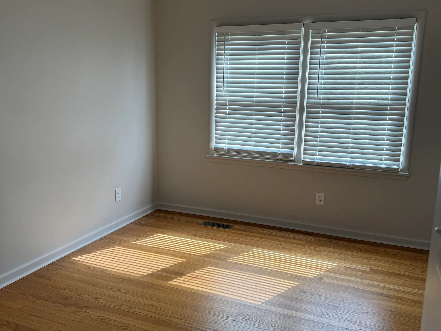 3 bed, 1.5 bath, 1836 sqft, $1,750 — Photo 4