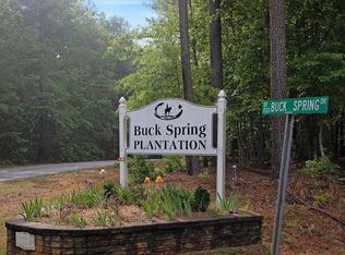 10 Beavertail Dr, Macon, NC 27551