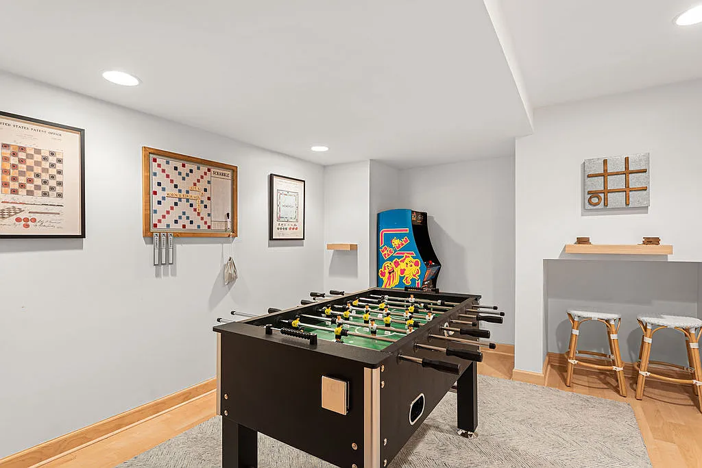 6 bed, 3080 sqft, $8,000 — Photo 4