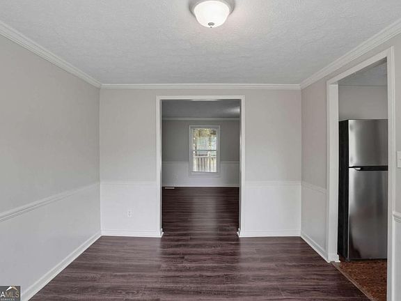 3rd image of 115 Kings Ridge Dr