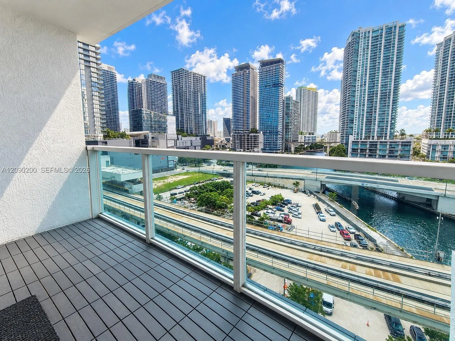 Brickell On The River — Photo 2