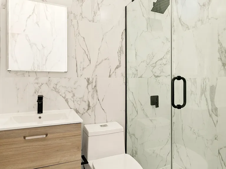 25-59 35th St #3R — Photo 8