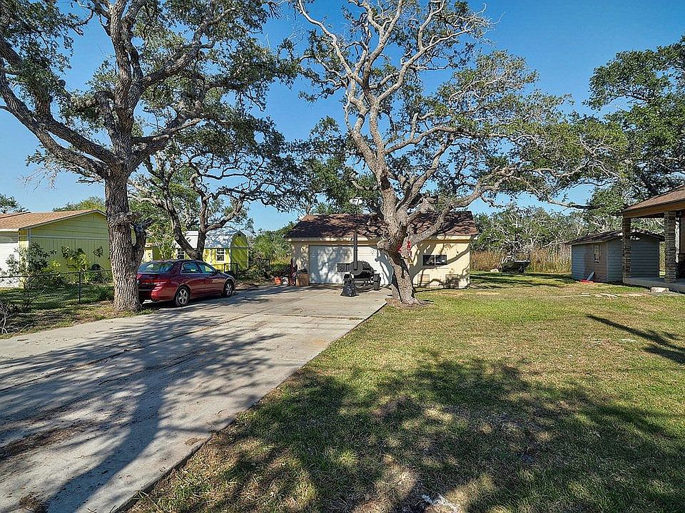 2nd image of 520 Jacoby Ln