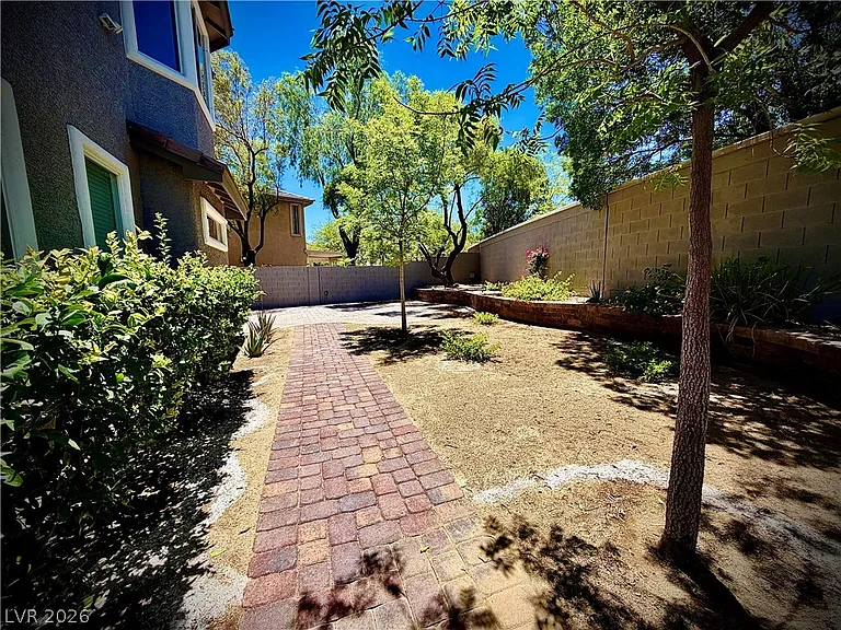 3347 Chesterbrook Ct — Photo 35