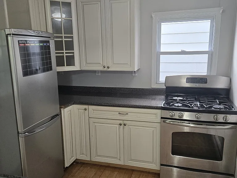345 Washington Ave — Photo 18