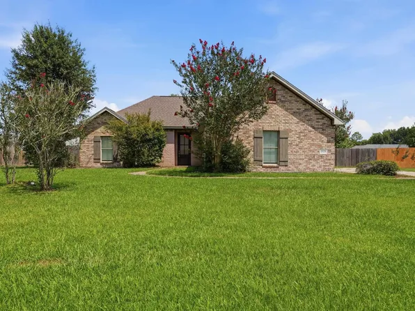 2628 Ravenway Dr, Lake Charles, LA 70611