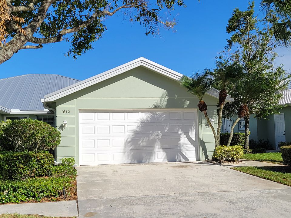 1st image of 1610 SW Waterfall Blvd